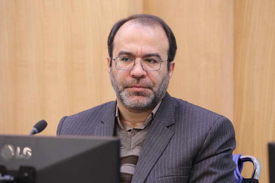 طغیانی: مهار بازارهای رقیب بورس باید در اولویت کاری دولت قرار گیرد