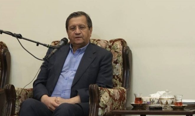 همتی: آیا وضعیت خودروسازی ما بدتر از این هم می تواند بشود که می گویند آن را به بخش خصوصی ندهید؟ همتی: آیا وضعیت خودروسازی ما بدتر از این هم می تواند بشود که می گویند آن را به بخش خصوصی ندهید؟
