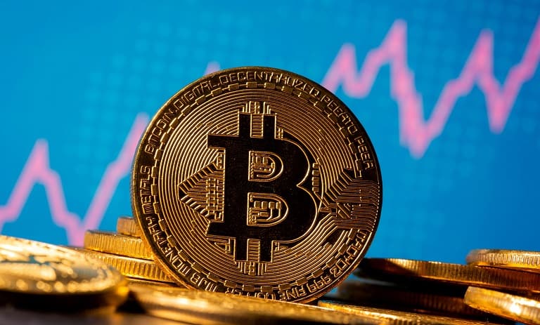 اکثر دارندگان بیت کوین در سود هستند؛ حتی با وجود افت اخیر