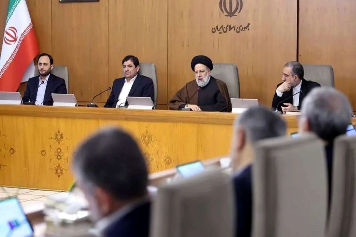 سندی که به توهم اسب زین شده پایان داد