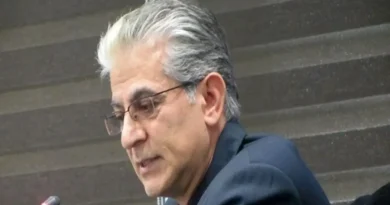 فردین آقابزرگی