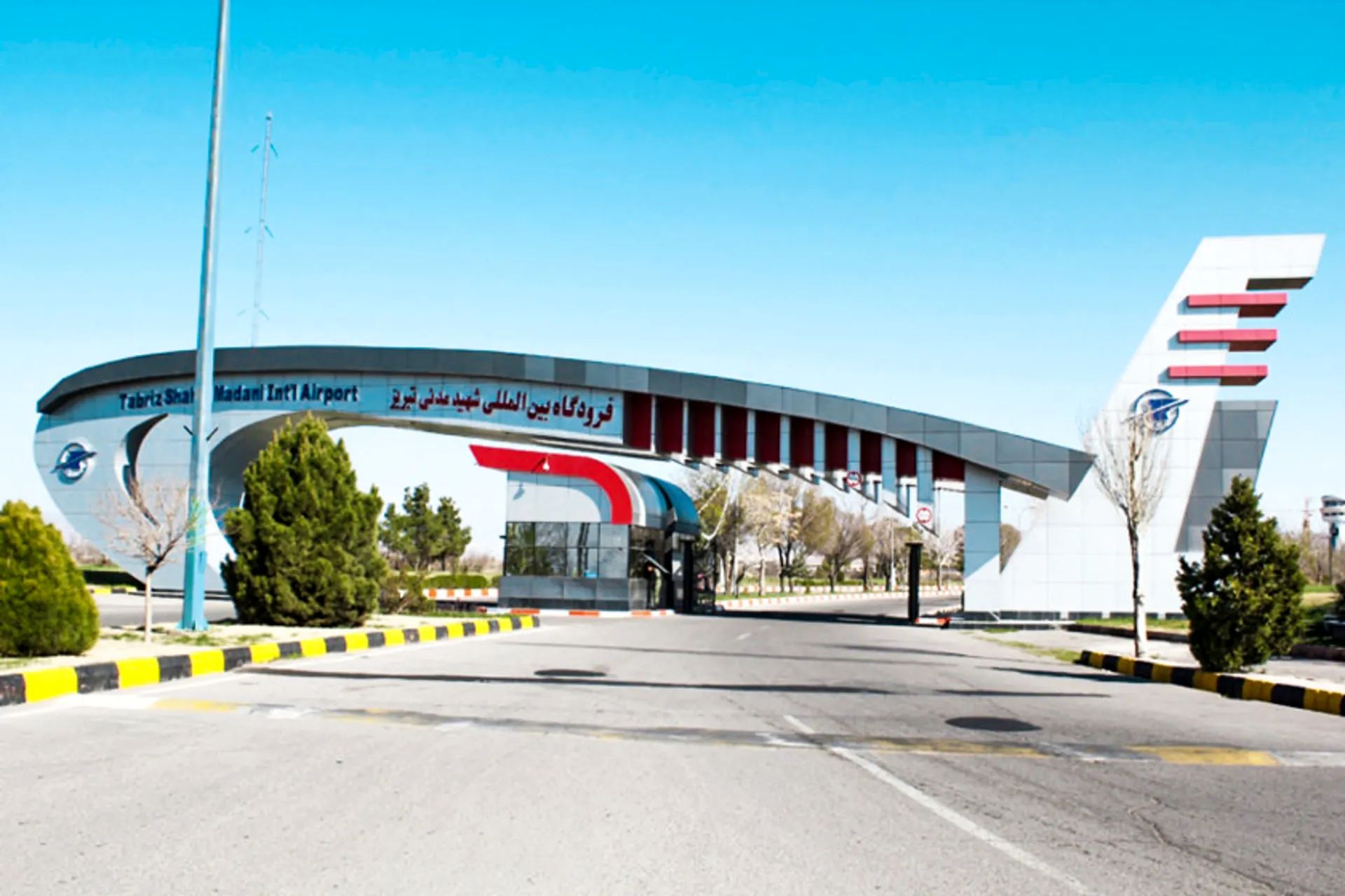 فرودگاه تبریز بازگشایی شد