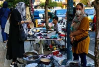 بازار داغ بساطفروشی در تهران/ اجاره نجومی فضای مقابل مغازهها به دستفروشان بازار داغ بساطفروشی در تهران/ اجاره نجومی فضای مقابل مغازهها به دستفروشان