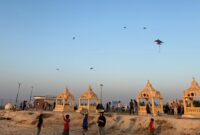 پرواز بادبادک‌ها بر فراز جزیره با همت پتروشیمی خارک