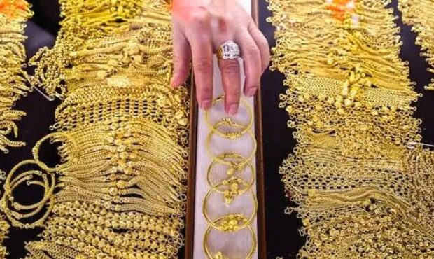 افزایش قیمت طلا و سکه در بازار ۱۵ آبان ۱۴۰۴ افزایش قیمت طلا و سکه در بازار ۱۵ آبان ۱۴۰۴