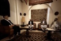 عکس خبرساز فرزین با صرافان افغانستانی/ ماجرا چه بود؟ عکس خبرساز فرزین با صرافان افغانستانی/ ماجرا چه بود؟